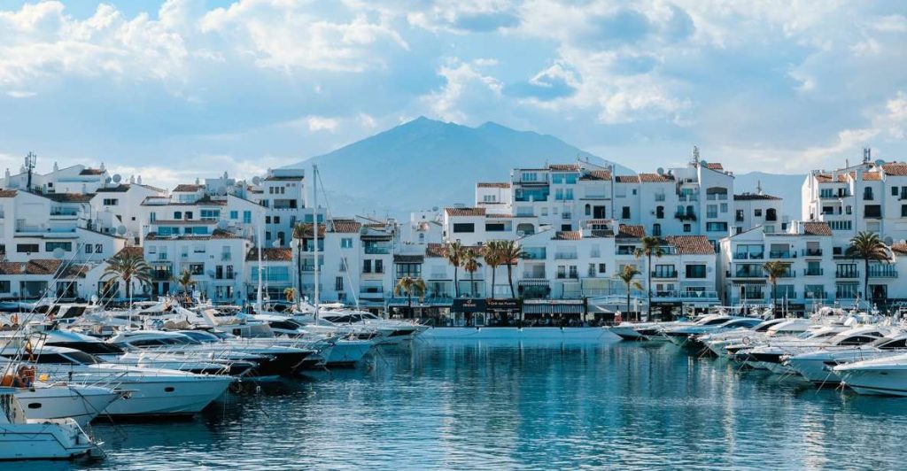 comprar amarre en banus